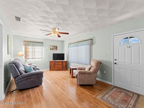 5th image of 106 Hurwood Ave
