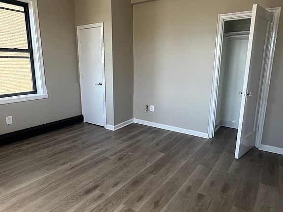 5th image of 152 S Harrison St #3E