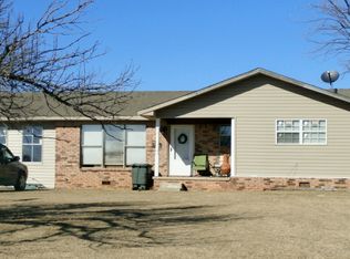 5082 Fairview Rd, Davis, OK 73030