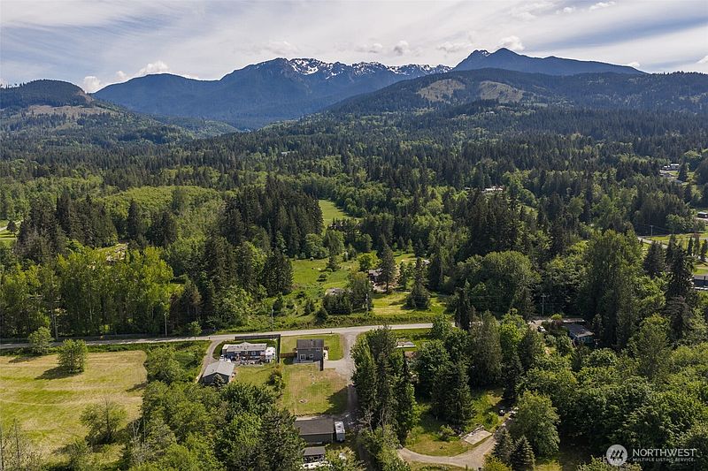 4th image of 4219 S Cedar Mill Road