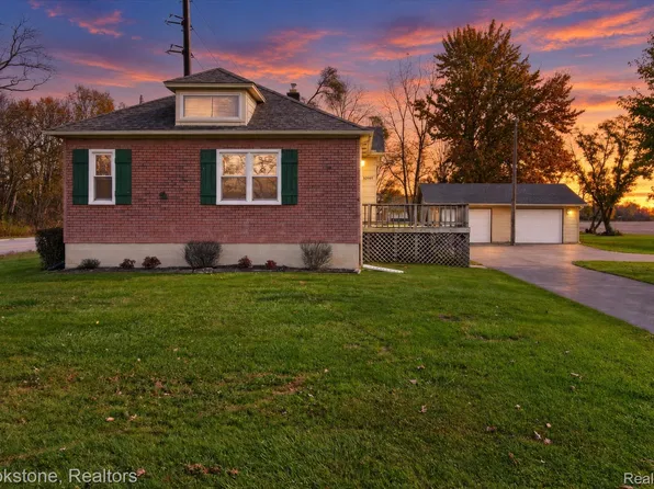 52980 North Ave, Macomb, MI 48042