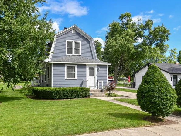 218 Wood STREET, Walworth, WI 53184