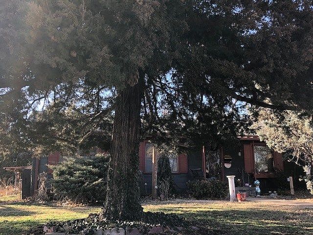 2nd image of 1320 N Blaine St