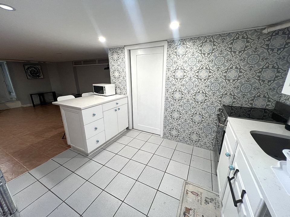 1st image of 24-12 23rd Ave #1