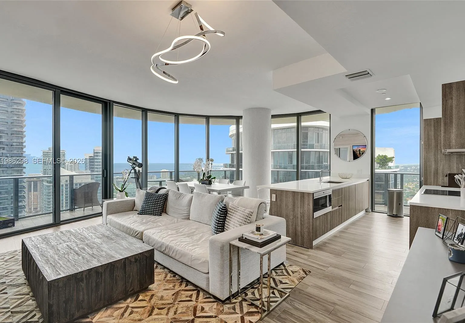 801 Sma Residences Condo — Photo 1
