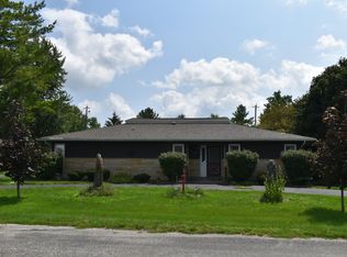 103 W 8th St, Gridley, IL 61744