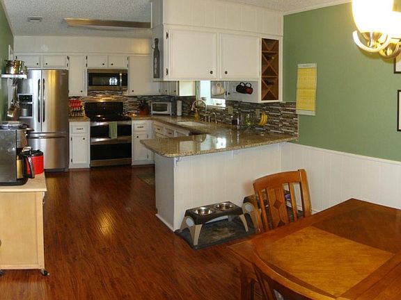 4th image of 4601 Creekside Dr