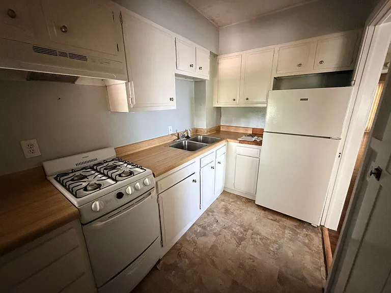 1215 S Saint Louis Ave #5 — Photo 6