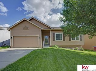 15407 Meredith Ave, Omaha, NE 68116