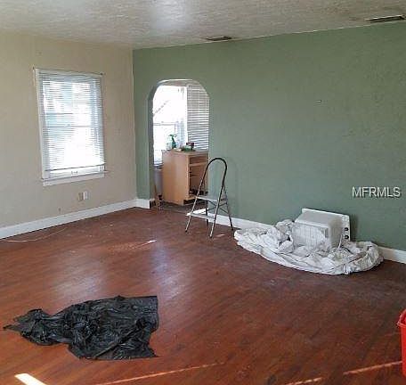 5th image of 2520 S Fern Creek Ave