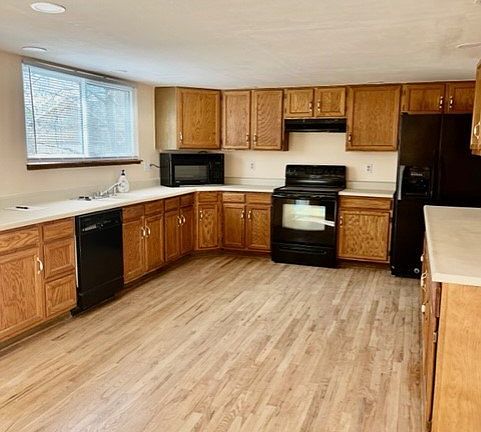 4th image of 3830 Gingham Way