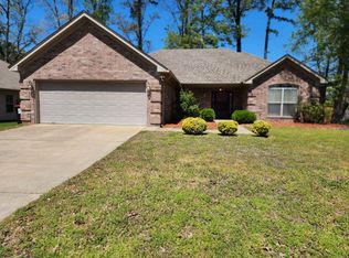 3206 Hidden Meadows Dr, Benton, AR 72015