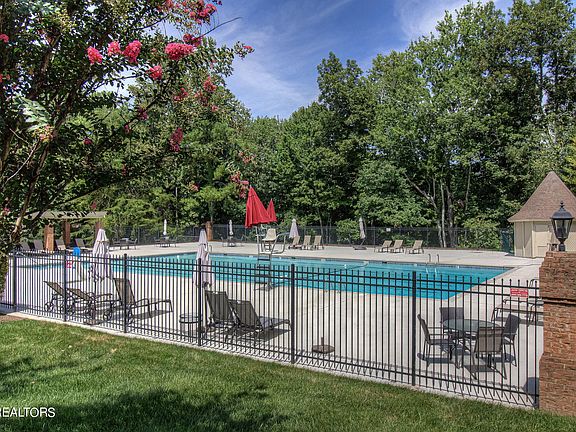 3rd image of 12121 E Ashton Ct