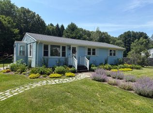 22 Bush Hill Dr, Niantic, CT 06357