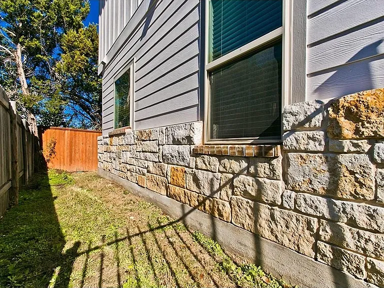 9802 Tanglemede St — Photo 23