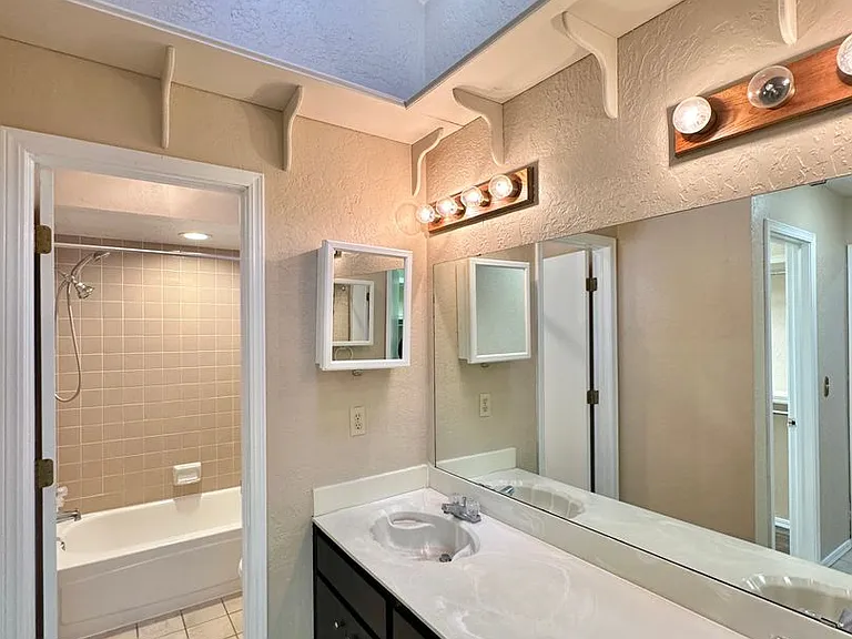 1103 NW Willow Pl — Photo 27