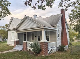 311 N Main St W, El Dorado Springs, MO 64744