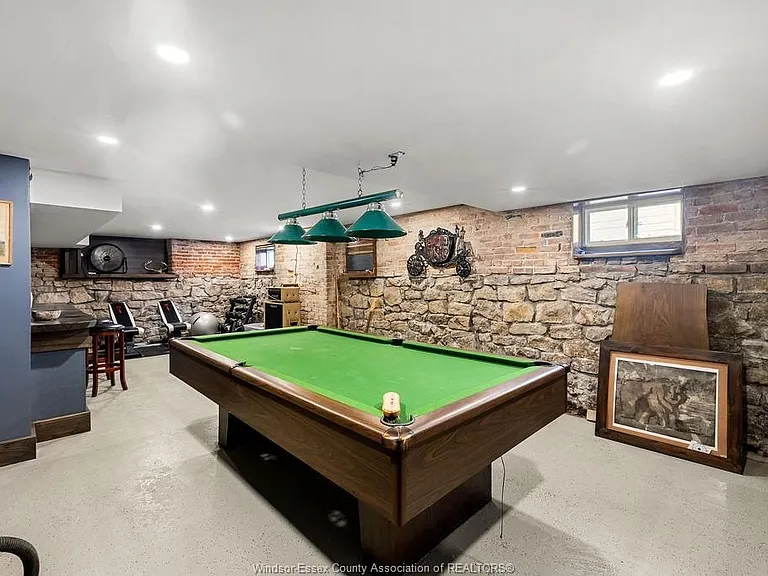 274 Crawford Ave — Photo 37