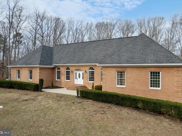 27320 Harpers Ct, Mechanicsville, MD 20659