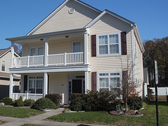 3rd image of 412 Marie Way