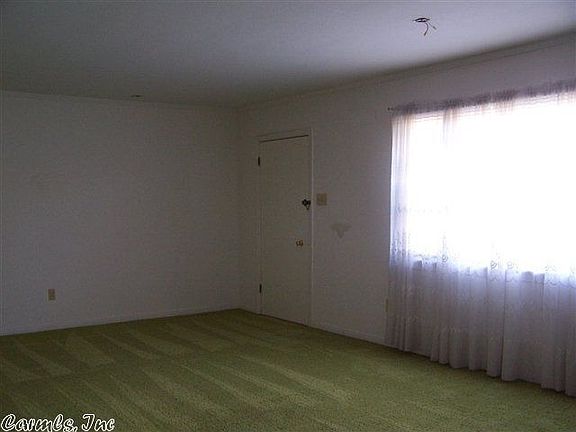 4th image of 3800 W Lake Dr