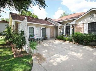 2102 Emerald Isle Dr, Leander, TX 78641