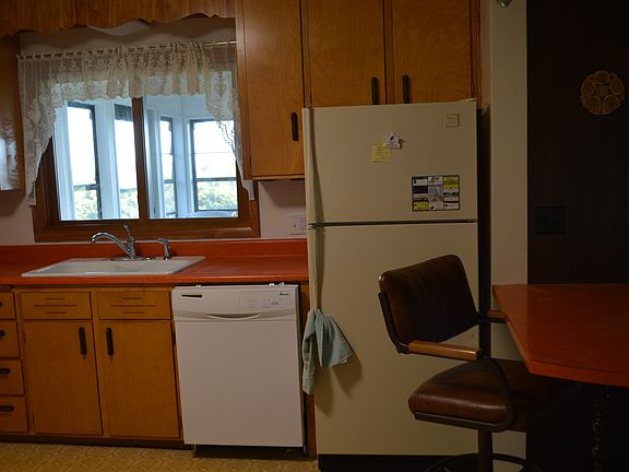 3rd image of 10202 Us 385