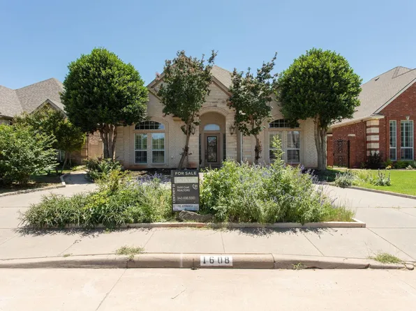 1608 Tanglewood Dr, Wichita Falls, TX 76309