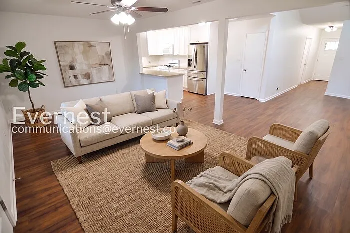 3 bed, 2.0 bath, 1600 sqft, $2,400 — Photo 3