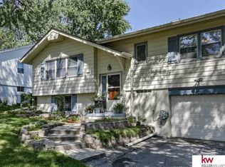 6710 Curtis Ave, Omaha, NE 68104