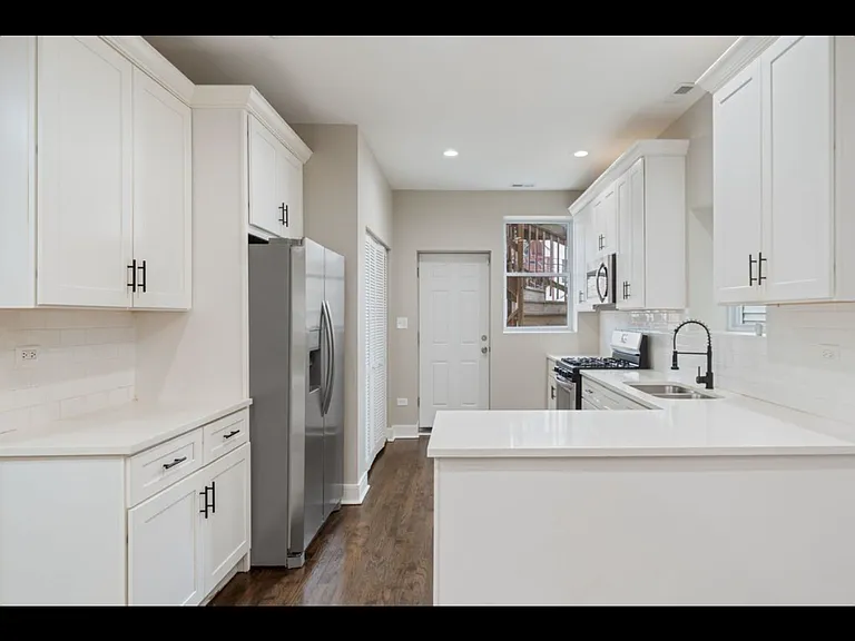 7836 S Constance Ave #2 — Photo 7