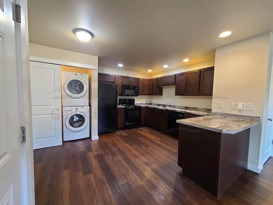2234 Baxter Lane