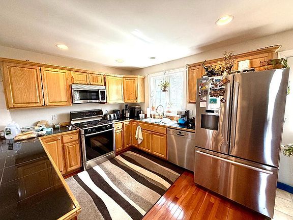 4th image of 25 Bishop Avenue