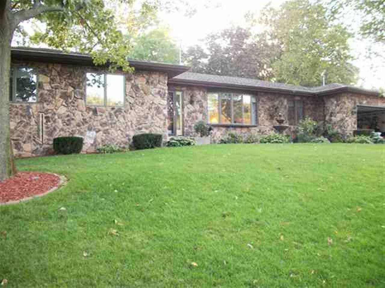 16 Wildwood Dr, Moline, IL 61265 Zillow