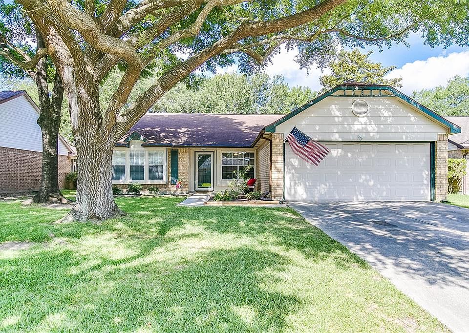 1st image of 409 Meadowpoint Dr