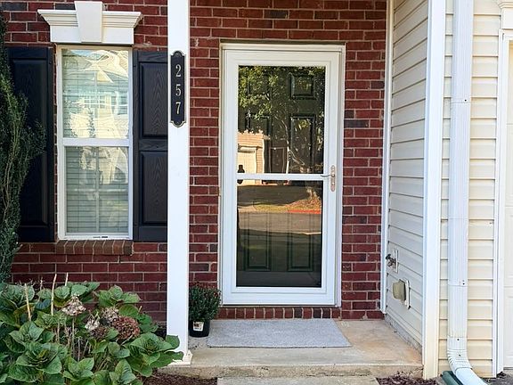 2nd image of 257 Azalea Cir