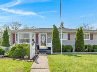 612 S 9th St, Saint Clair, MI