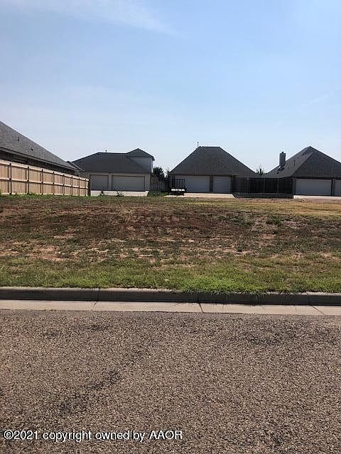 2nd image of 206 Banks Dr