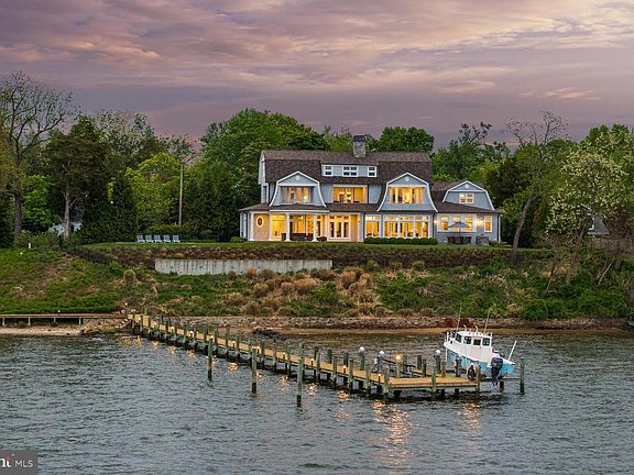 3rd image of 411 Ferry Point Rd