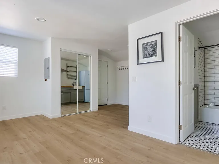 554 S Lemon St #B — Photo 5