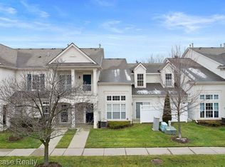 5104 Addington Dr, Walled Lake, MI 48390
