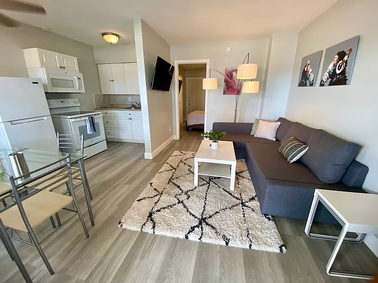 1201 NE 15th Ave #4 — Photo 1