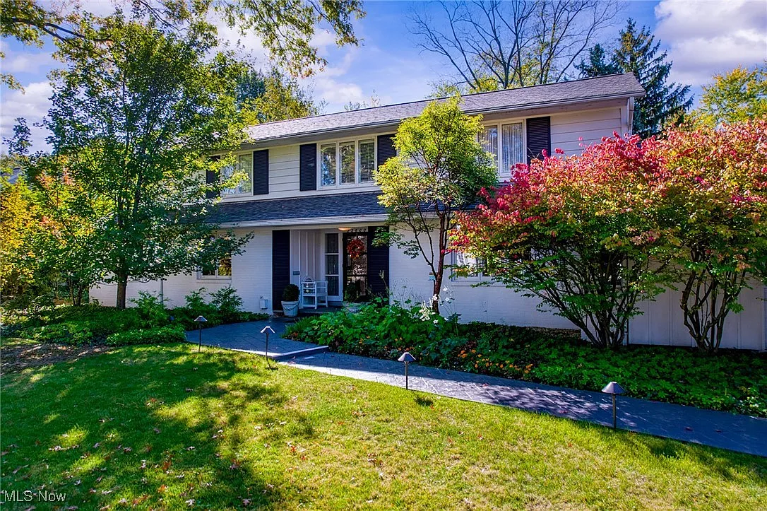 22600 Canterbury Ln photo 1