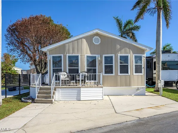 11148 Stardust Dr, Fort Myers, FL 33908