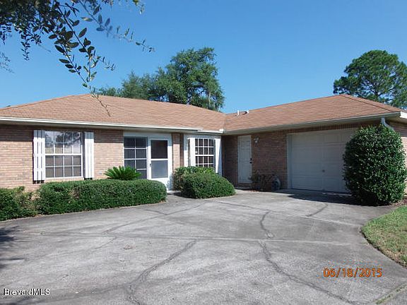 3rd image of 1058 E Gaucho Cir