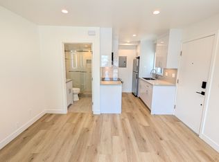 1333 Brockton Ave #8, Los Angeles, CA 90025