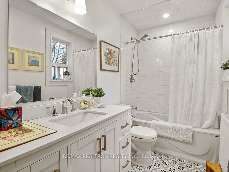 280 Glenforest Rd — Photo 16