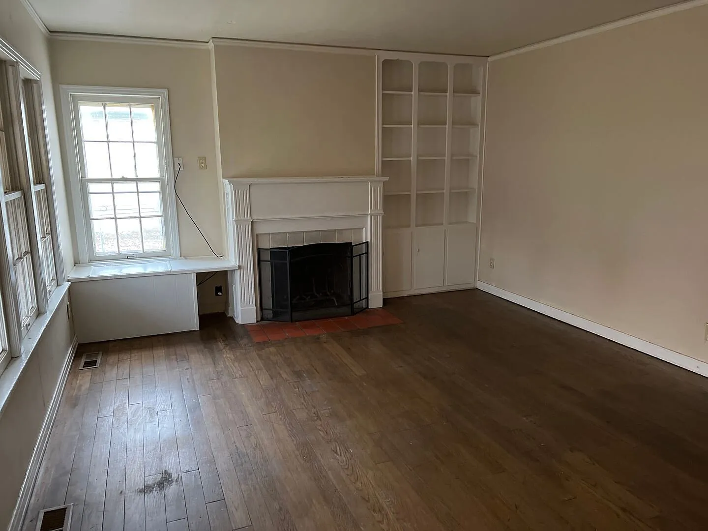 4 Bedroom 2 Barh — Photo 3