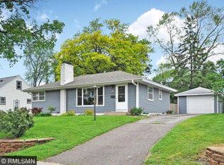 8920 Cedar Lake Rd S, Minneapolis, MN 55426