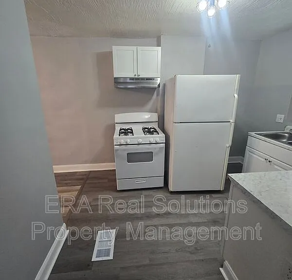 693 N Dawson Ave — Photo 9
